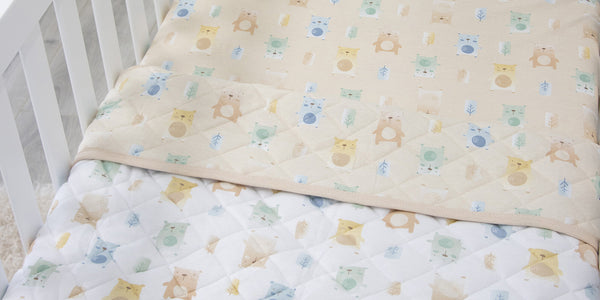 cute teady bear themed baby nursery linen