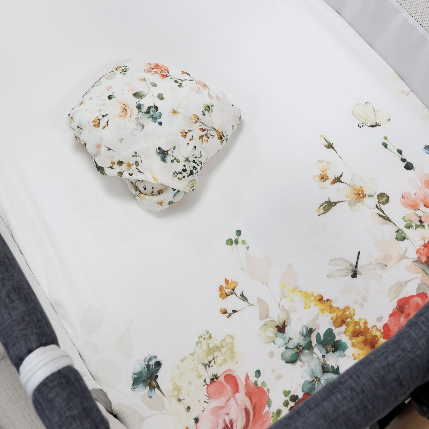 Peonies Bamboo 2pk Jersey Co Sleeper/Bedside Sleeper Fitted Sheets - Bubba Blue Australia