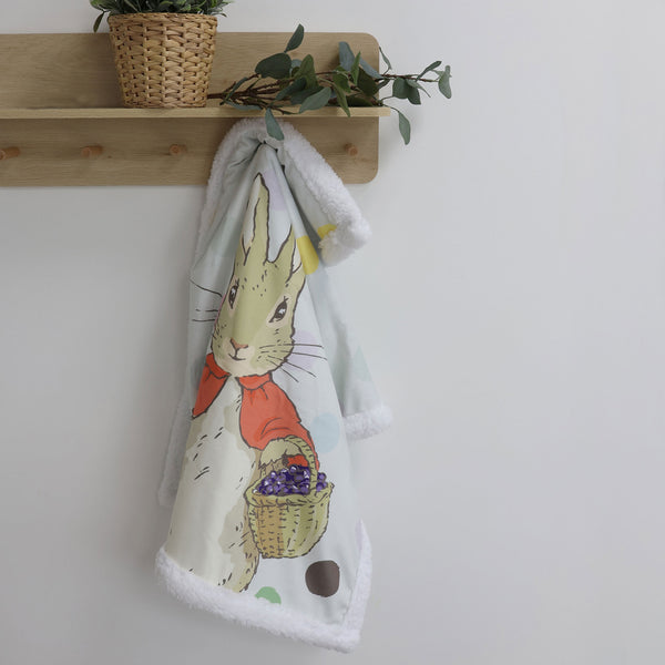 Peter Rabbit 'New Adventure' Reversible Fleece Cuddle Blanket - Pink